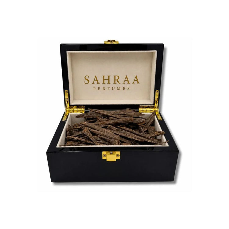 Hindi Seufi oud chips gift box packaging by Sahraa Perfumes